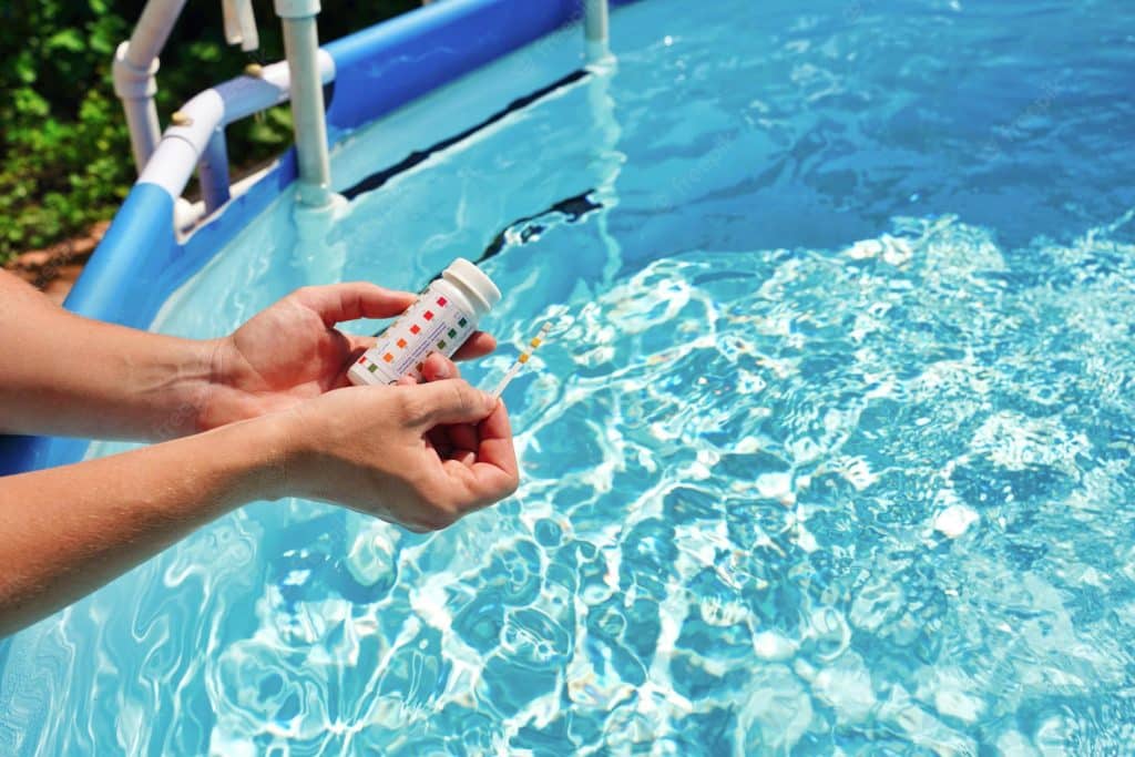 Measuring pool water Hp value